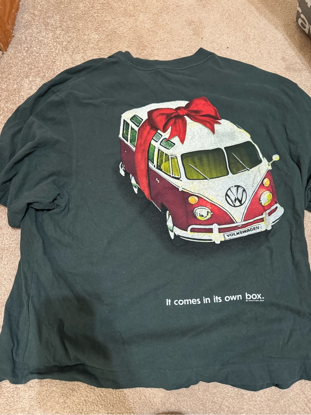 Brand New XL Men’s VW Bus Christmas Cropped Tee from Abercrombie